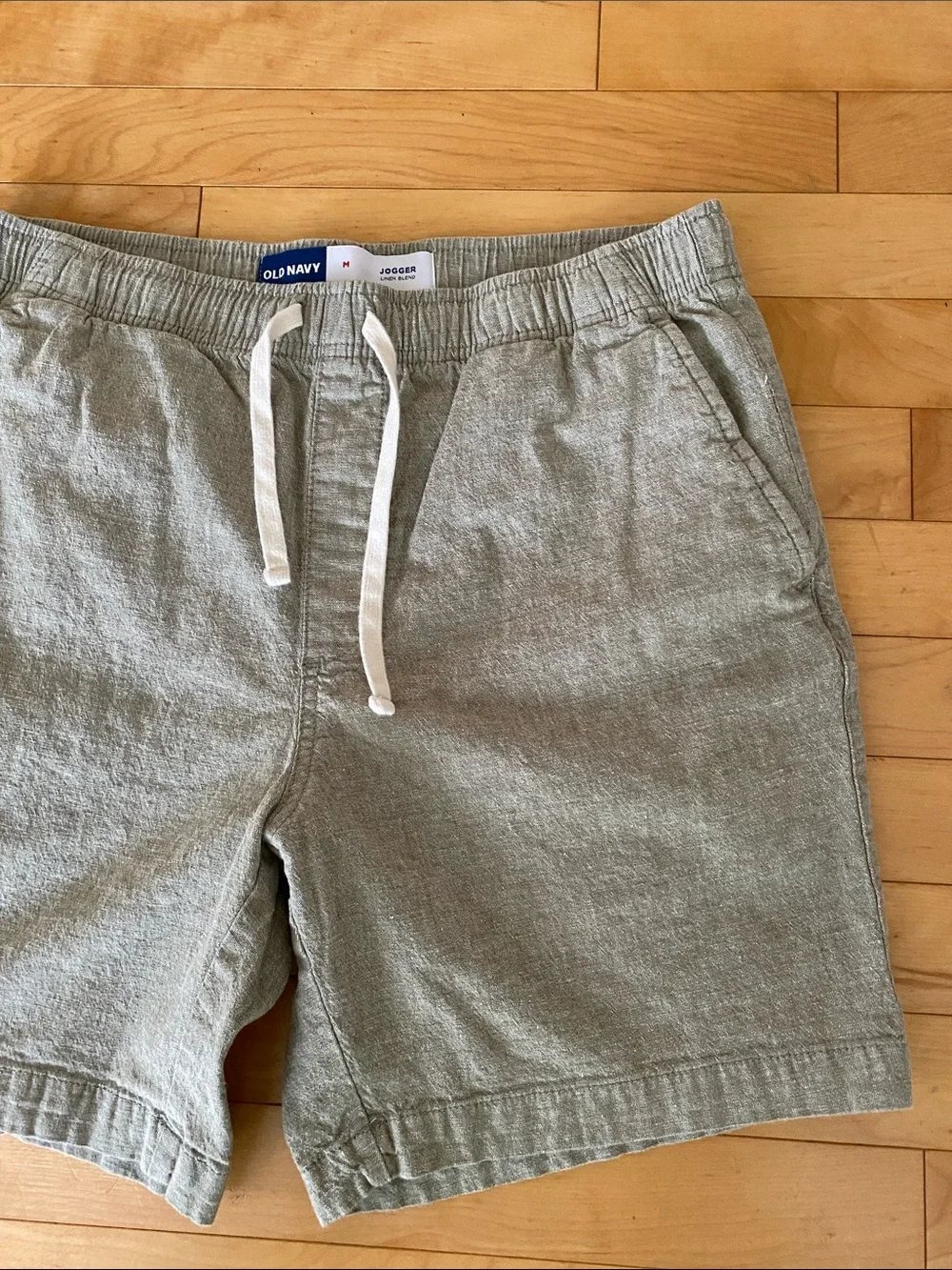 Old Navy Men's Light Gray/Green Linen-Blend Drawstring Shorts